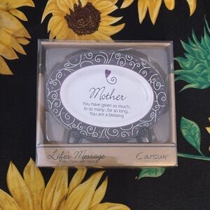 🎄 3/$15 Carson Mother Mini Plate with Stand